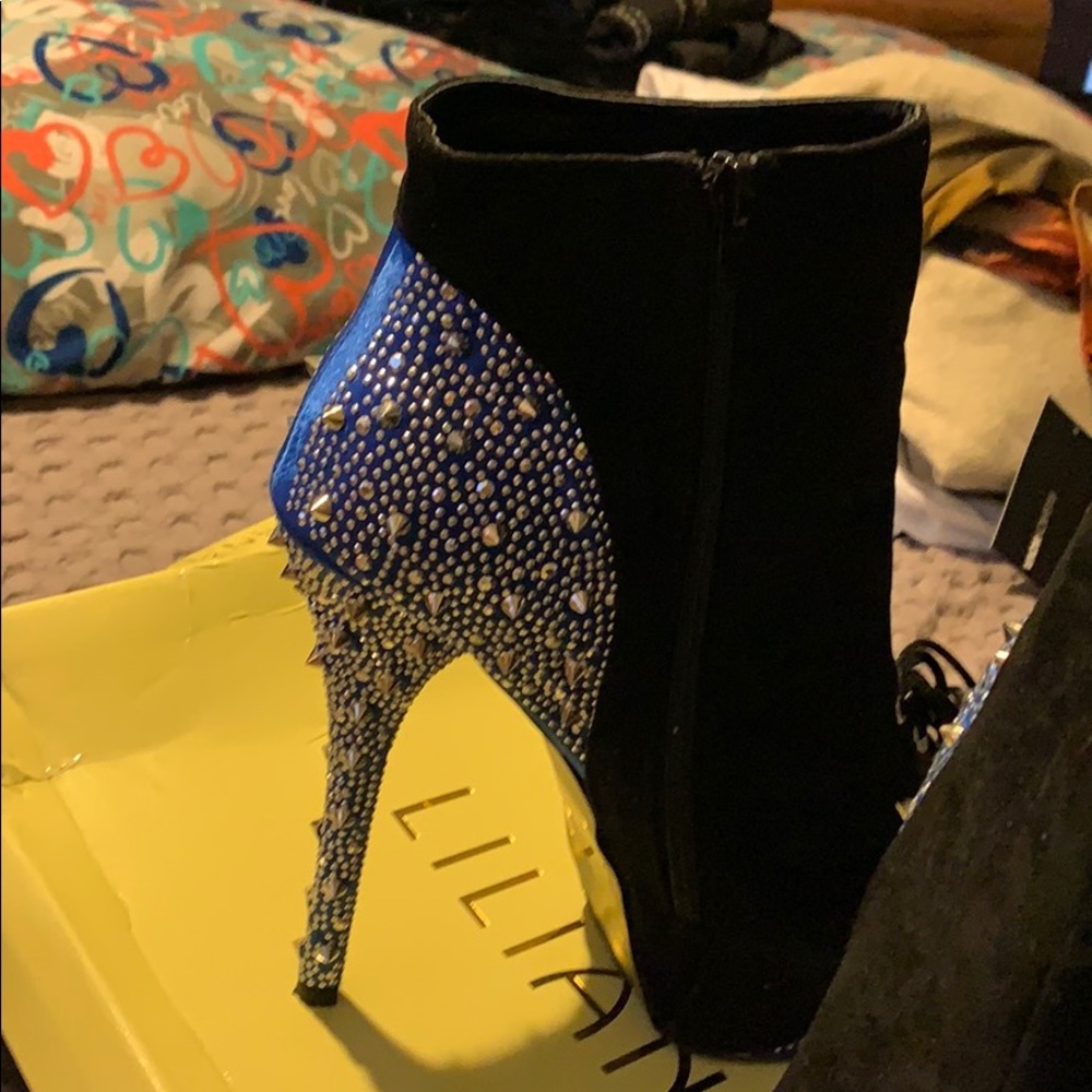 Booties - Picture 3 of 6